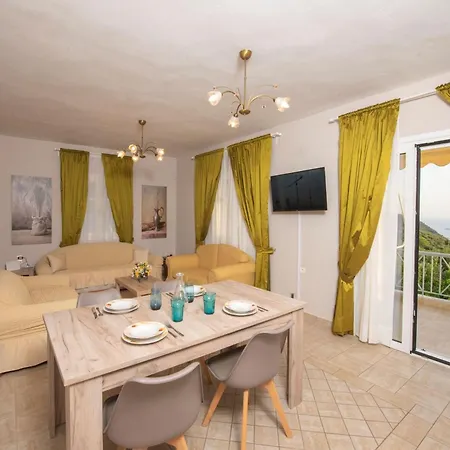 Caza Levantiera Lefkada * Kalamítsi