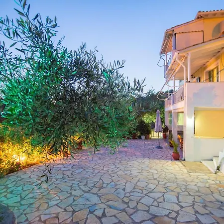 Caza Levantiera Lefkada * Kalamítsi